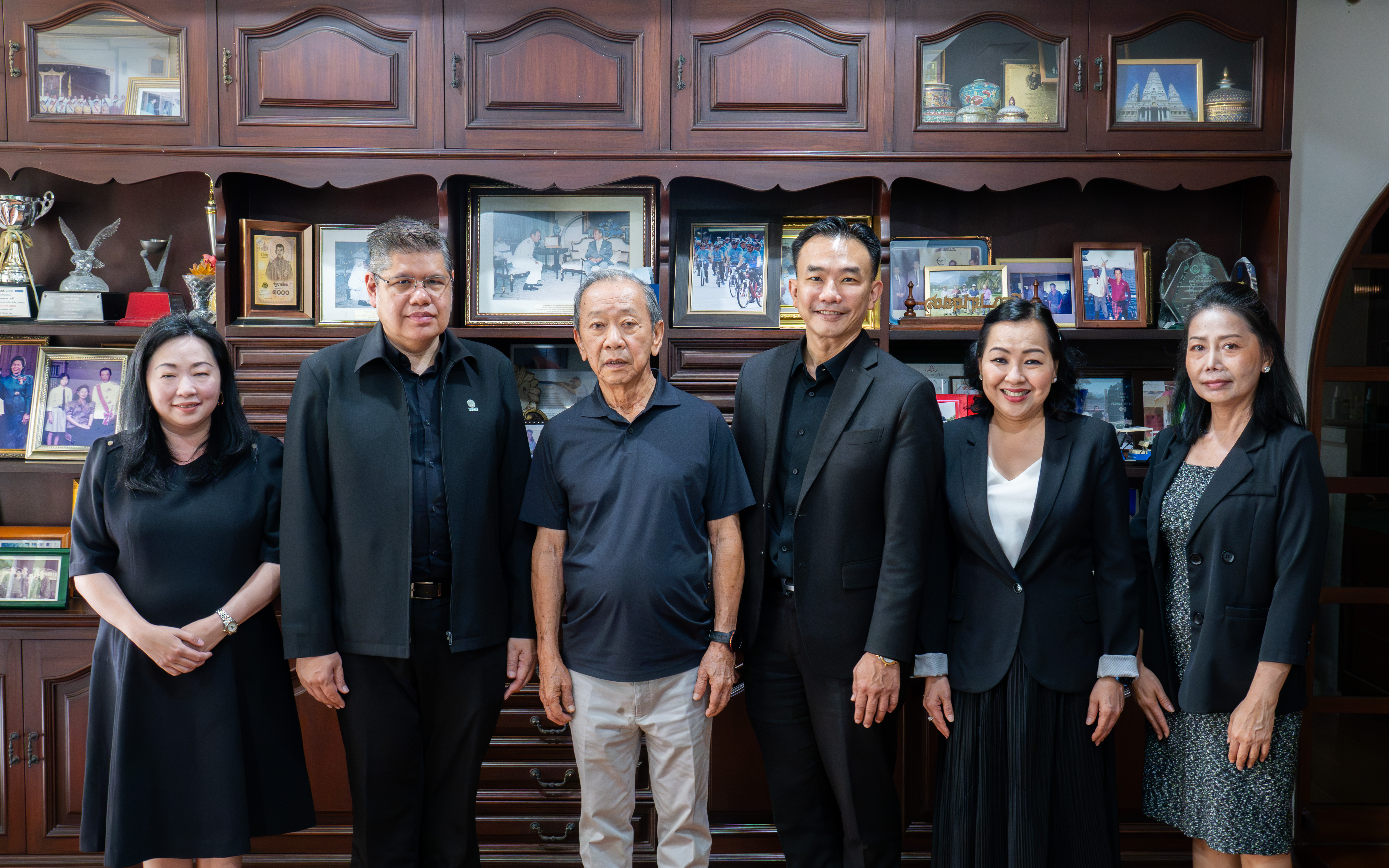 สำนักงานเศรษฐกิจการคลัง ร่วมอวยพรปีใหม่ 2569 อดีตผู้อำนวยการสำนักงานเศรษฐกิจการคลัง...