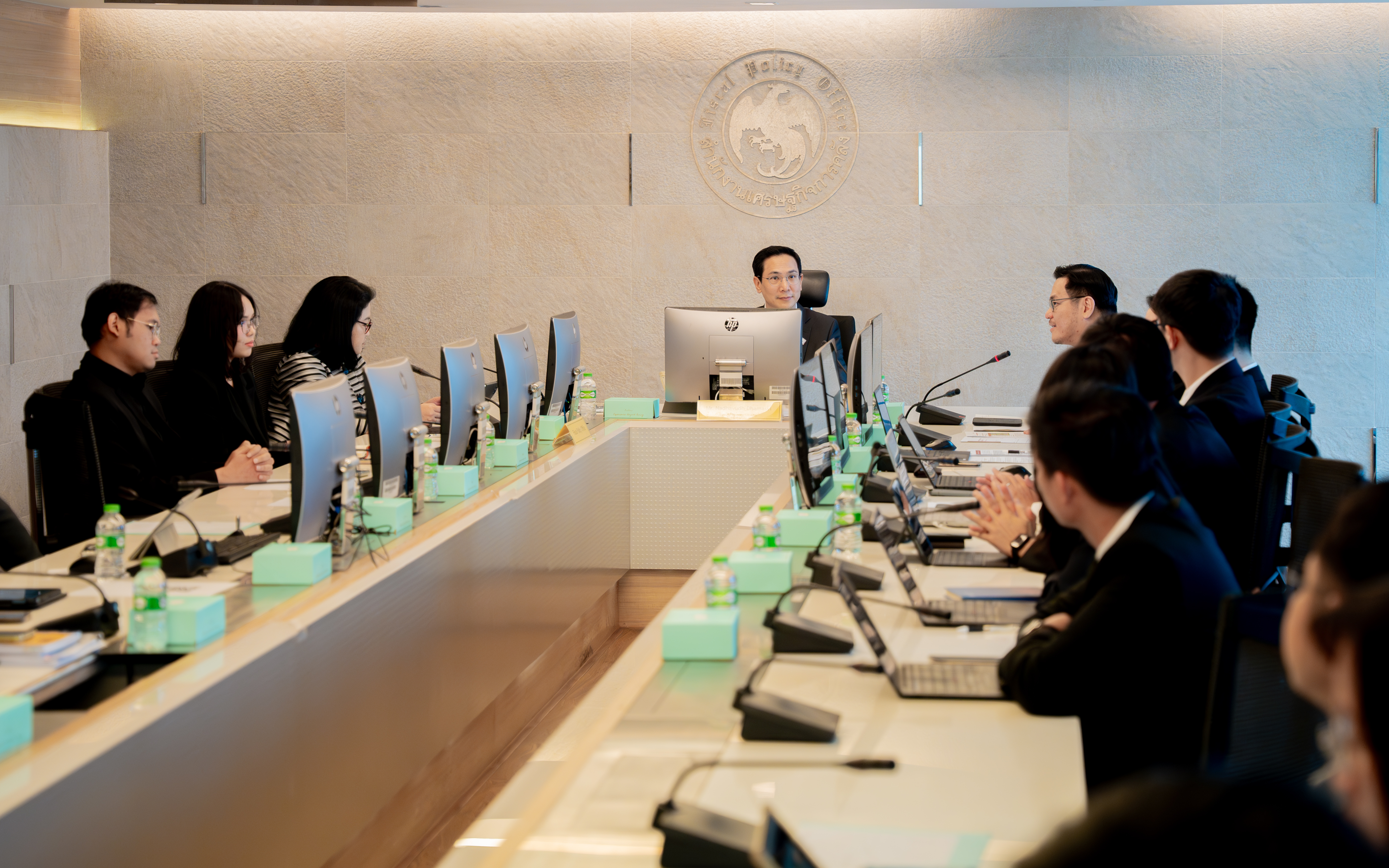 สำนักงานเศรษฐกิจการคลัง (สศค.) ได้จัดการประชุมหารือเศรษฐกิจไทยประจำปีกับสำนักงานวิจ...