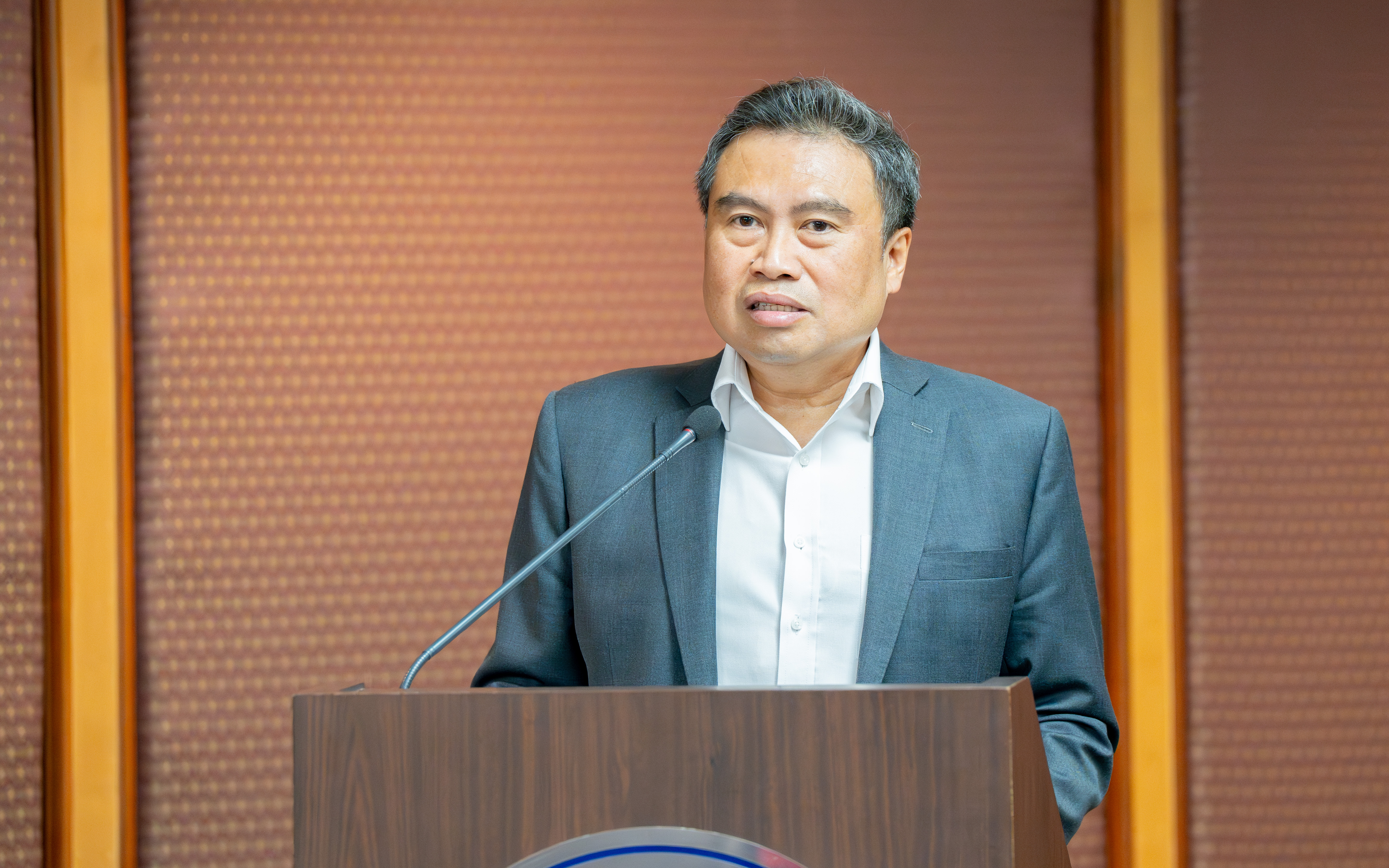 นายพรชัย ฐีระเวช ผู้อำนวยการสำนักงานเศรษฐกิจการคลัง เป็นประธานกล่าวเปิดโครงการฝึกอบรมเช...