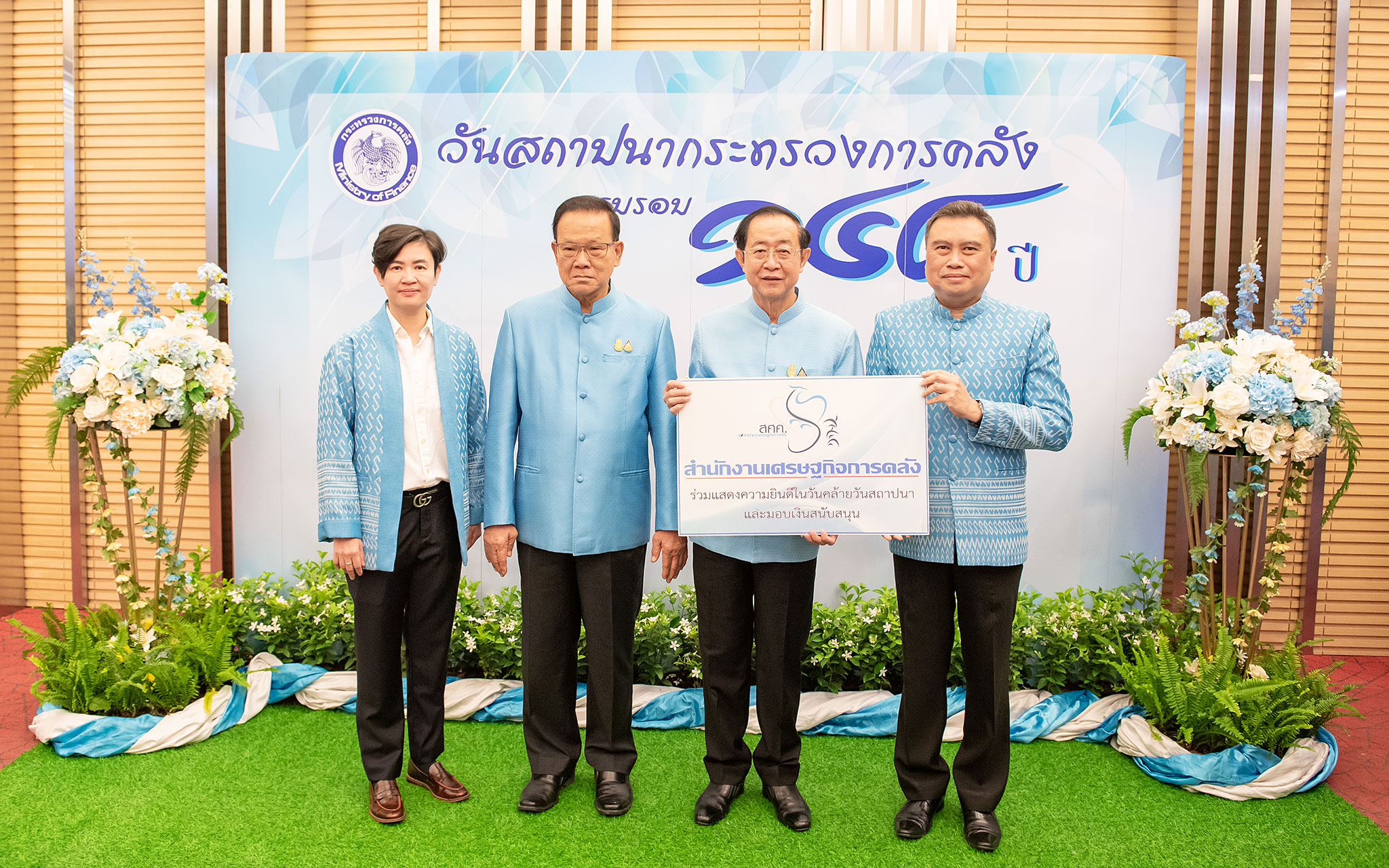 01-(1).jpg