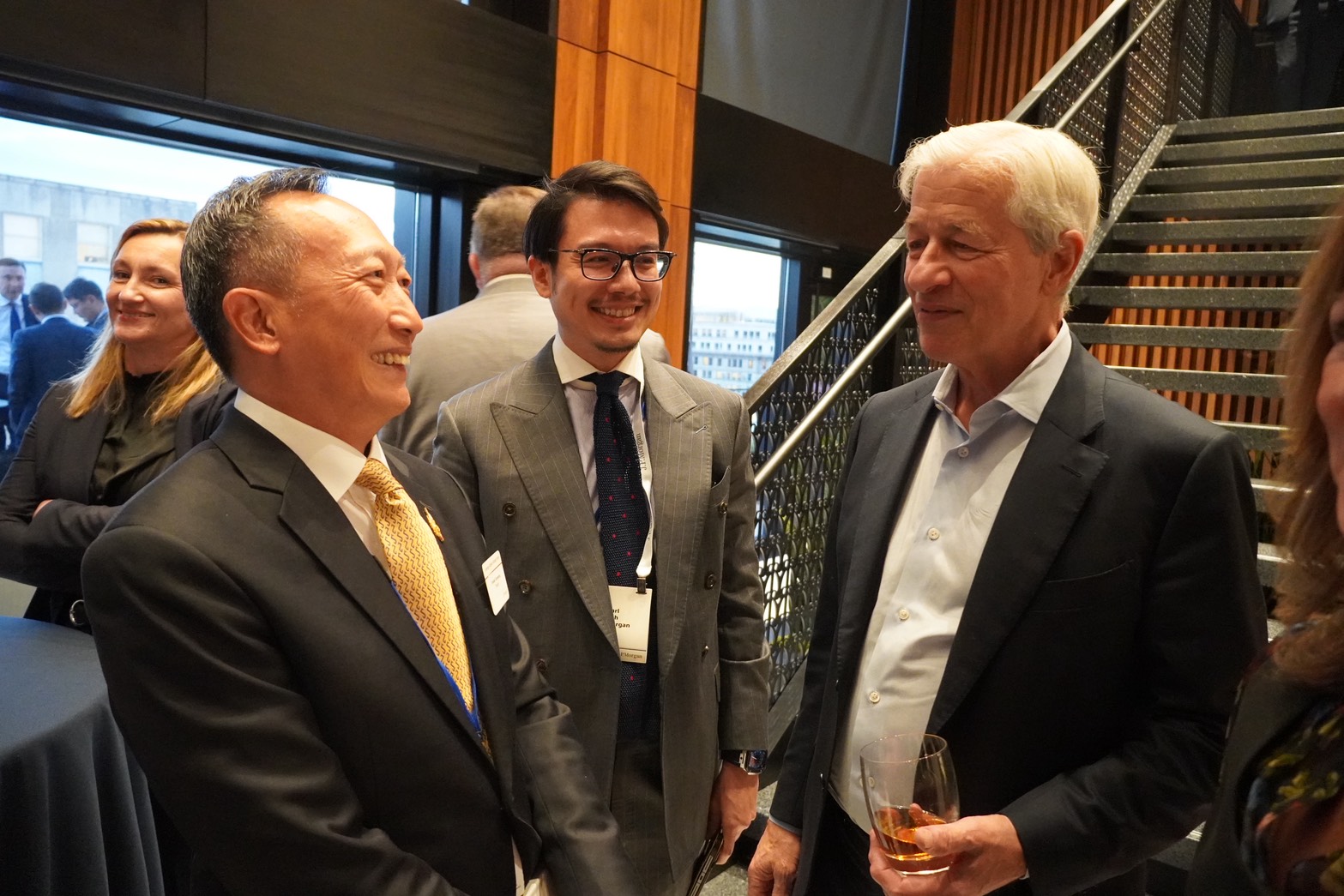 JPM1_0.jpg