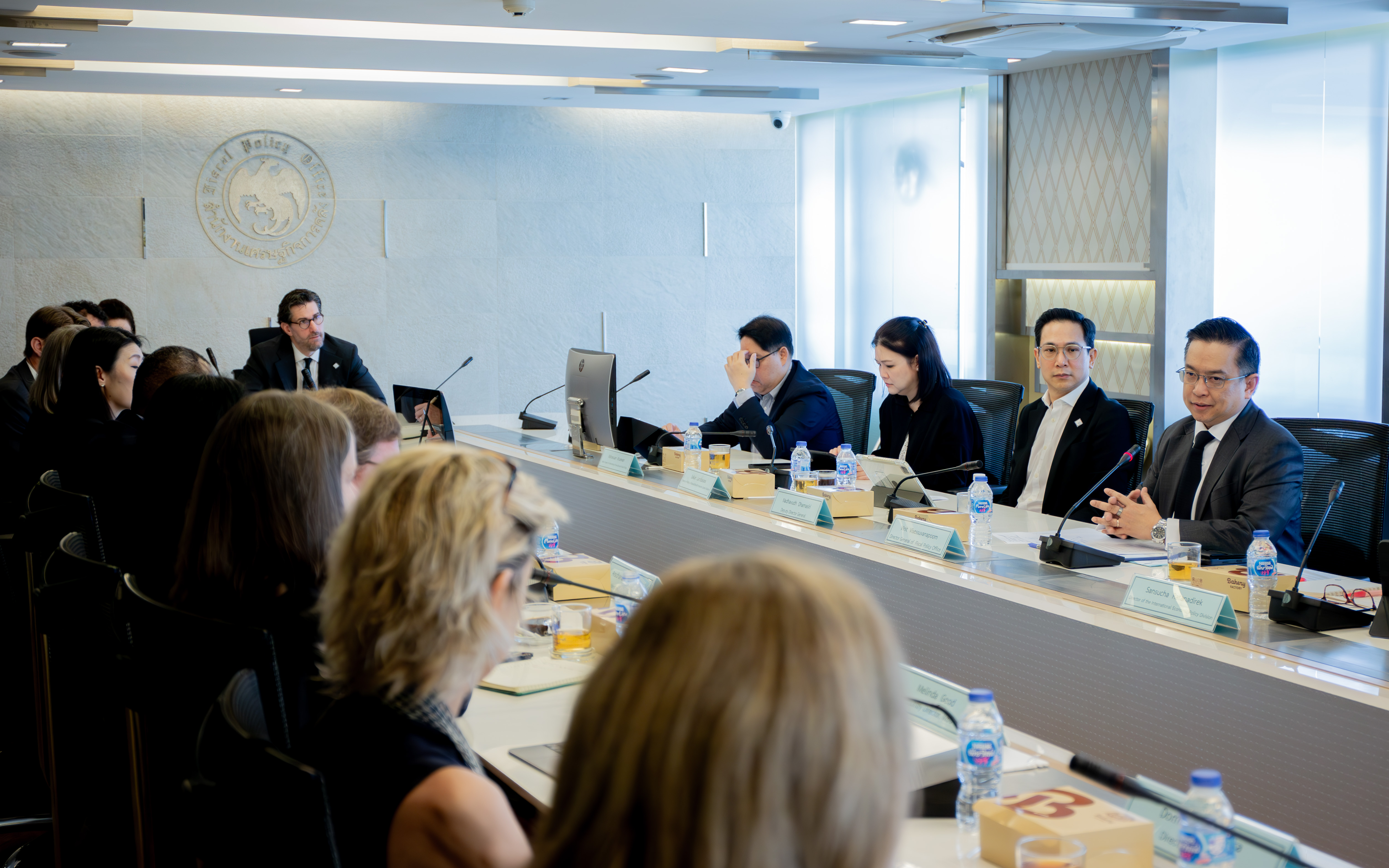 สำนักงานเศรษฐกิจการคลัง ร่วมหารือระหว่างผู้อำนวยการสำนักงานเศรษฐกิจการคลังกับคณะผ...